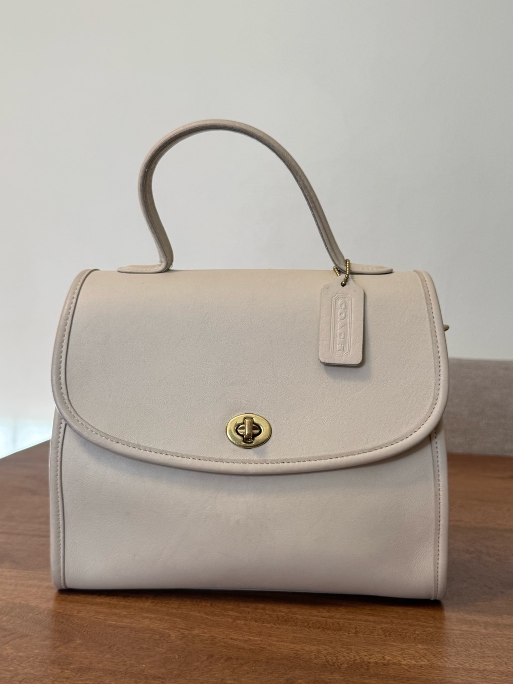 Vintage Coach Manor Bag 9977